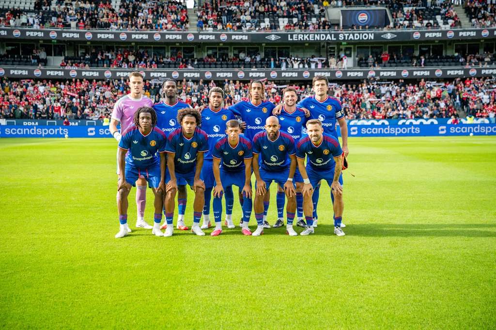 Suasana Stadion Strawberry Arena di Solna, Swedia, yang menjadi arena pertandingan uji coba pramusim antara Manchester United dan Atletico Madrid.